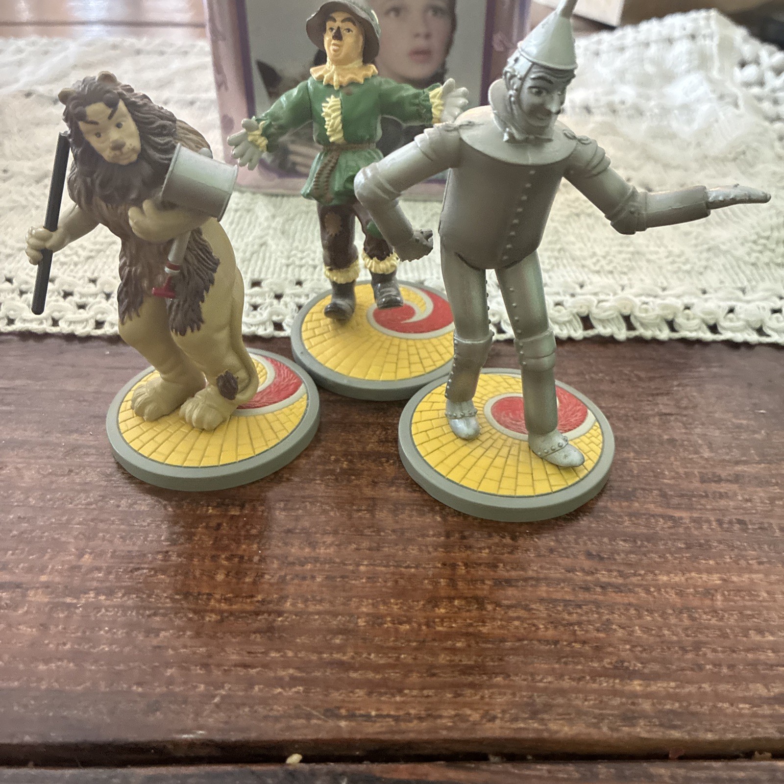 Enesco 1998 Wizard of Oz Figures Turner Entertainment 3″ Lot Of 3
