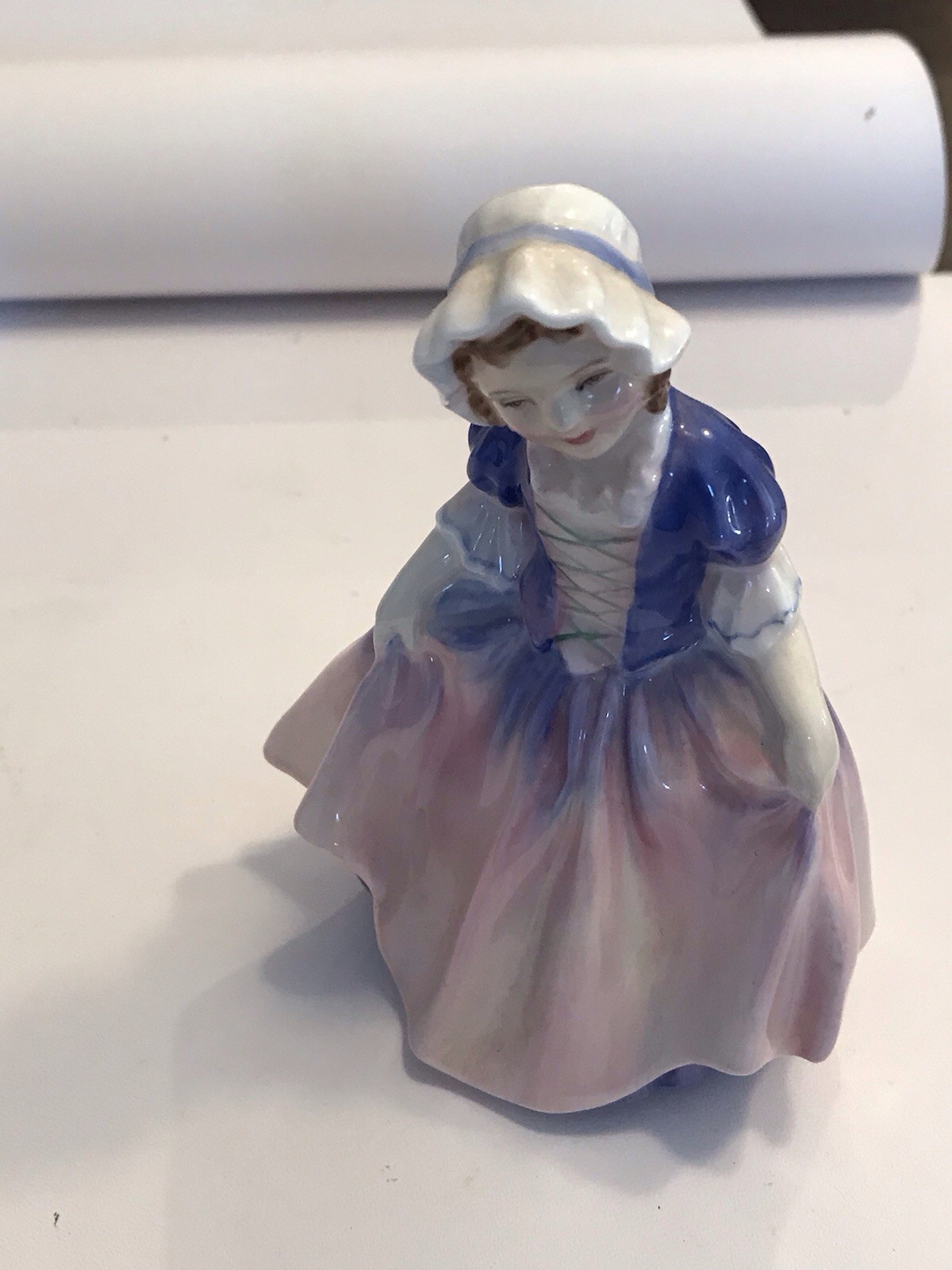 ROYAL DAULTON Dinky Do 1678 England 4-3/4 Inches Excellent Condition No Box