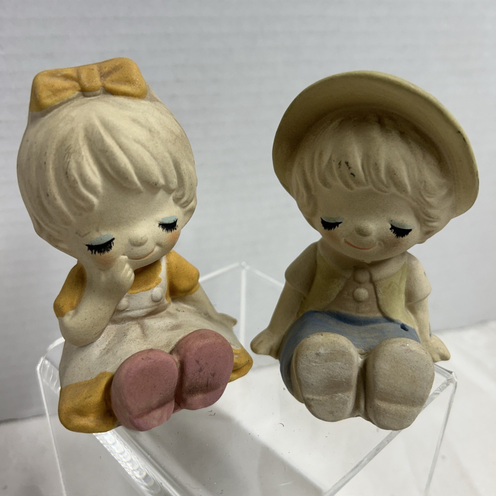 Set Boy And Girl Stone Ware Figurines Unbranded, Unglazed