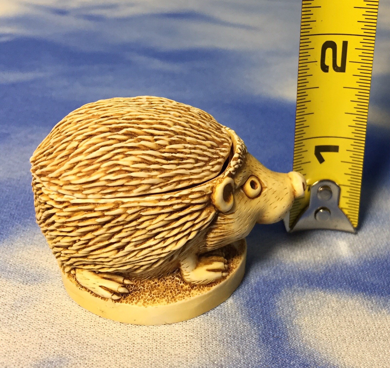 HTF Retired Early Harmony Kingdom “Untouchable” Hedgehog Box Figurine TJHE2 EUC