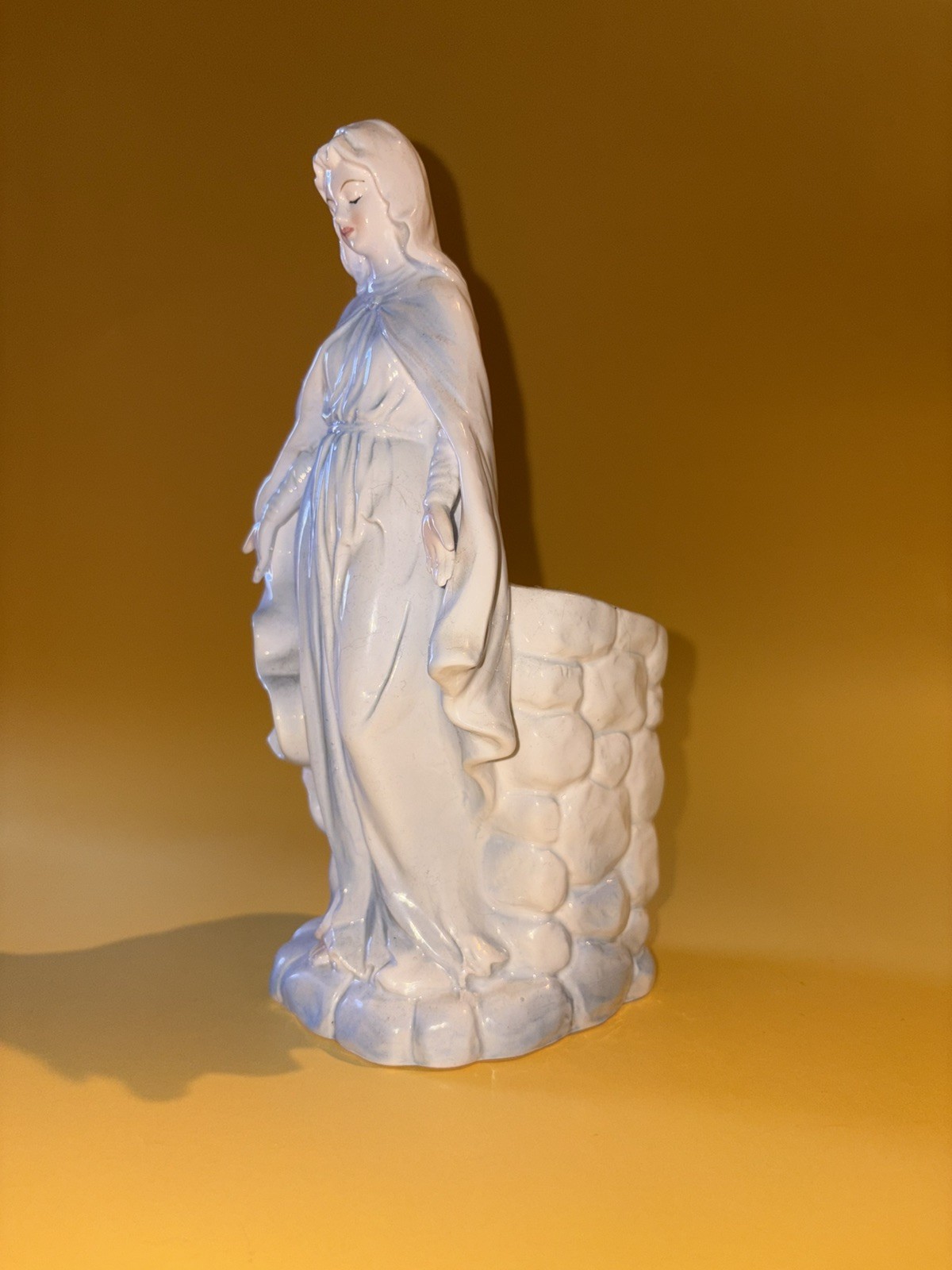 GORGEOUS! Virgin Mary Vase Planter Pretty Detailed Figurine Catholic MCM Ceramic