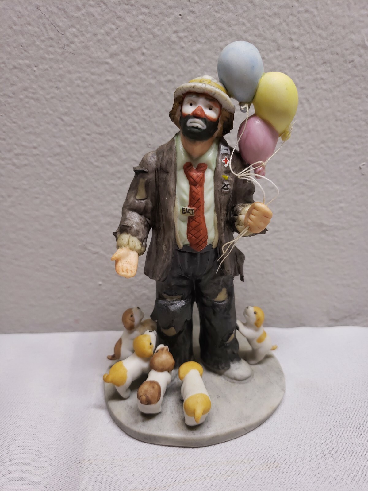 VINTAGE RARE EMMETT KELLY JR “PUPPIES & BALLONS” PORCELAIN FIGURE