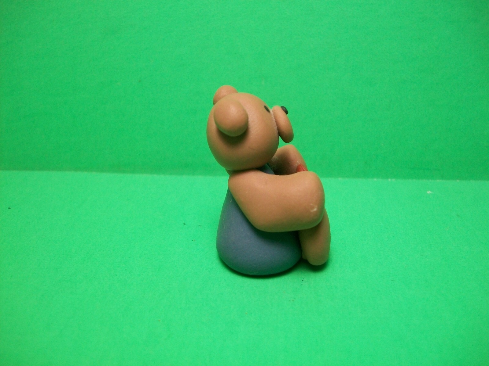 Clay Teddy Bear with Heart ~ Figurine ~ 1 3/8″ Tall