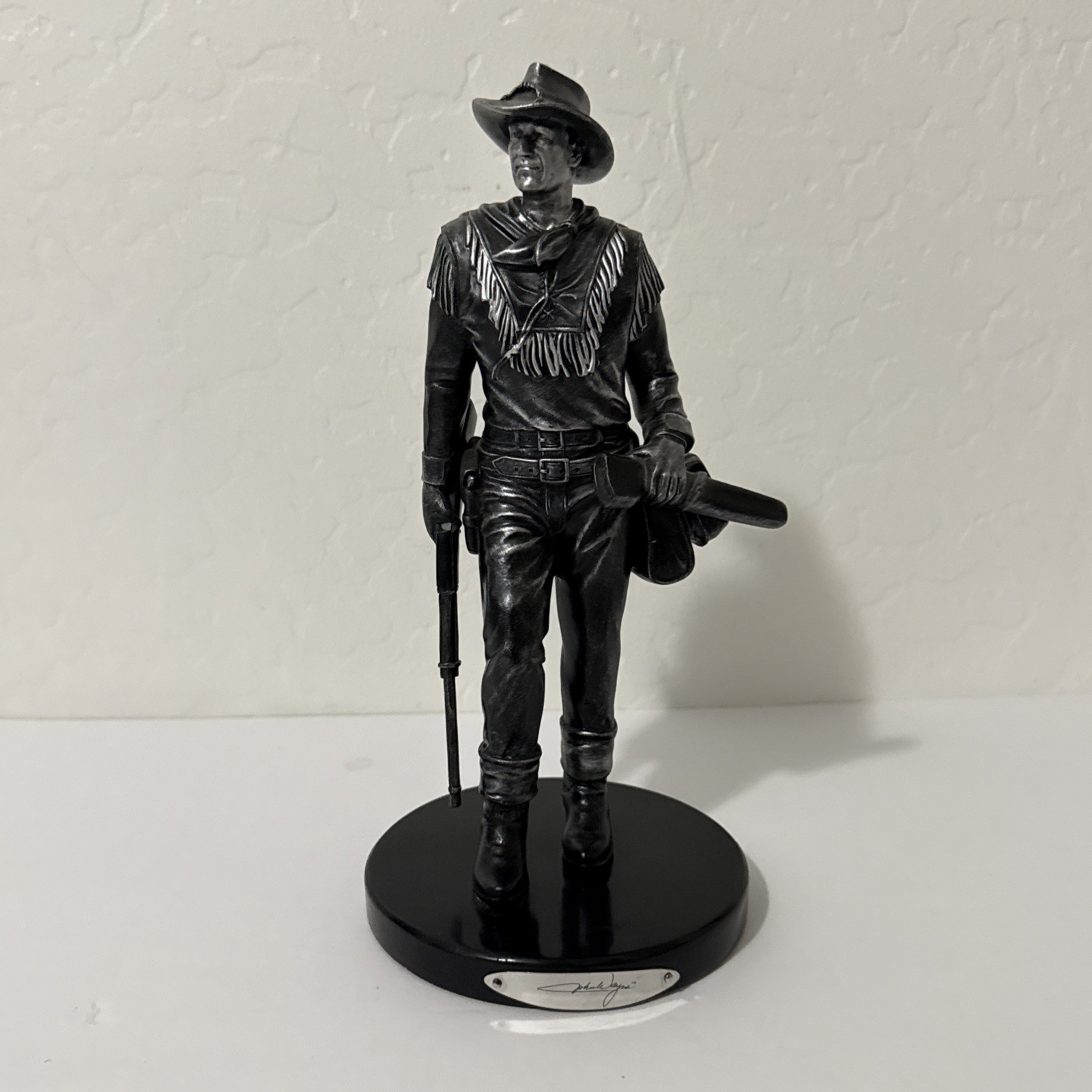 John Wayne The Hamilton Collection American Legend Platinum Edition 10” Figurine