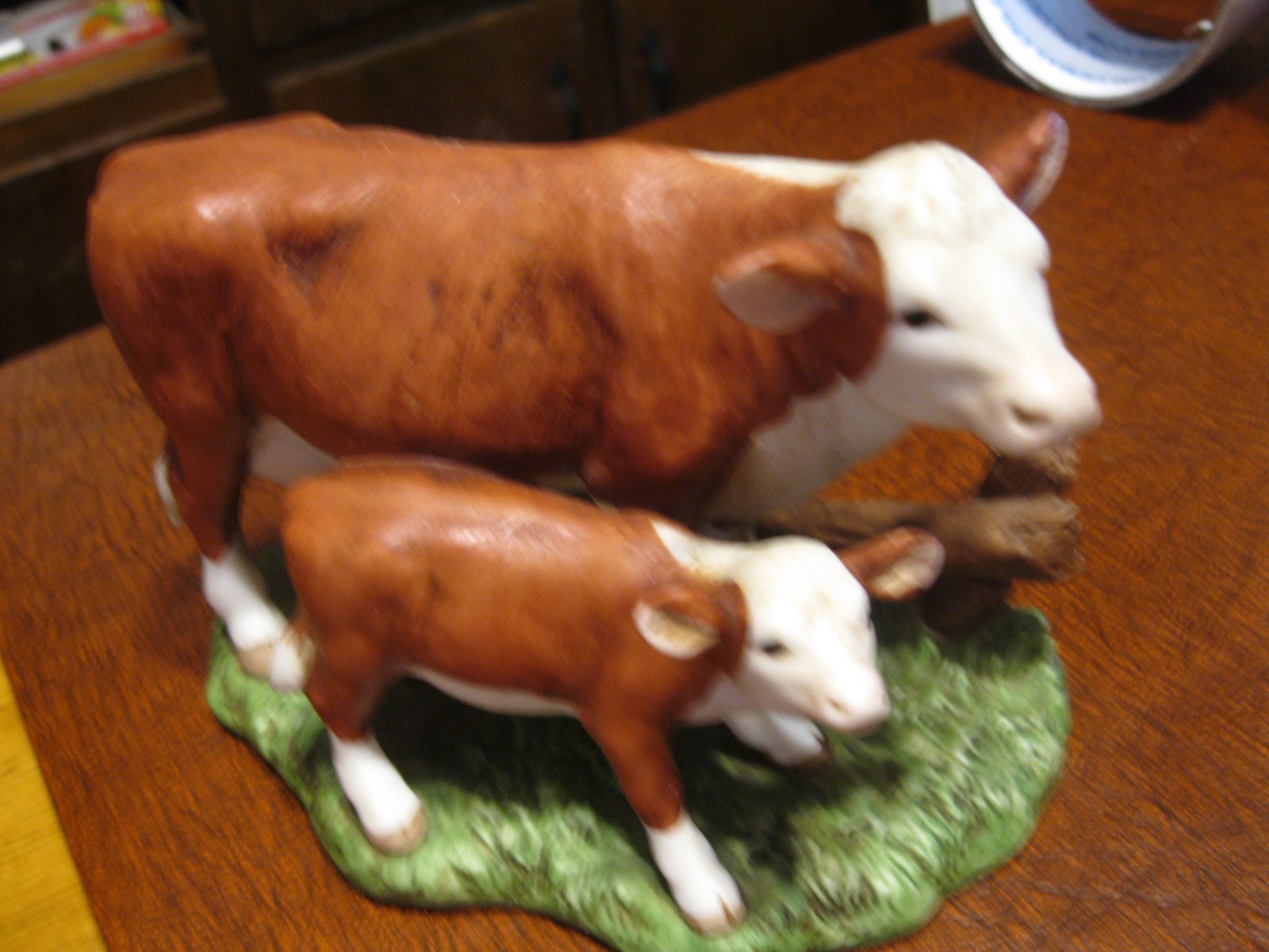 Homco Collectible Cow & Calf Figurine “Spring Arrival” 1971-98 Vintage Ceramic