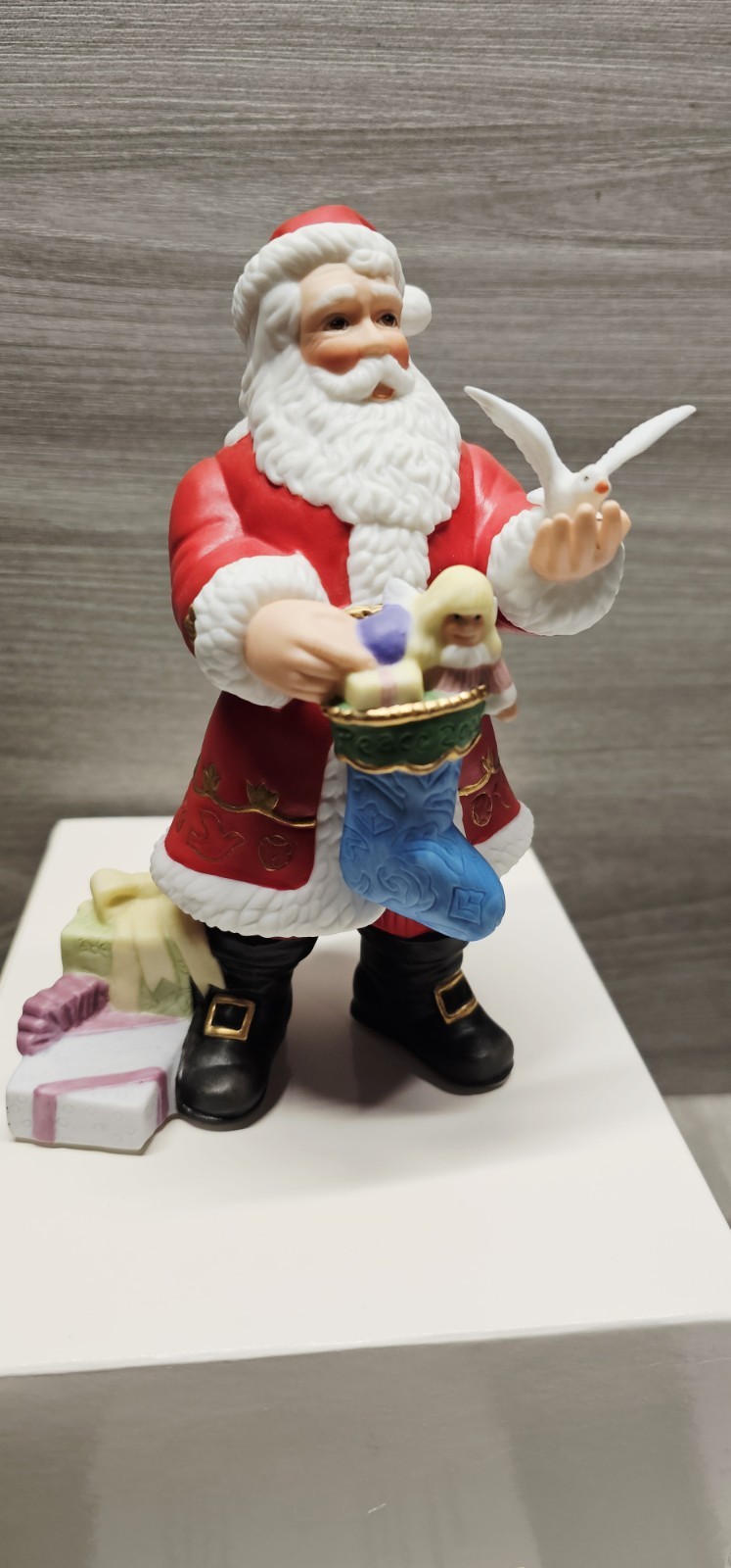 LENOX 2000 annual SANTA CLAUS sculpture Figurine NEW