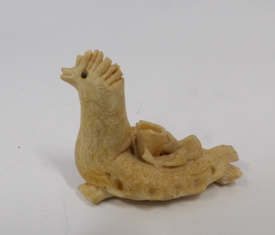 Tiny Sculpture of .. A Rooster or the Lochness Monster lol