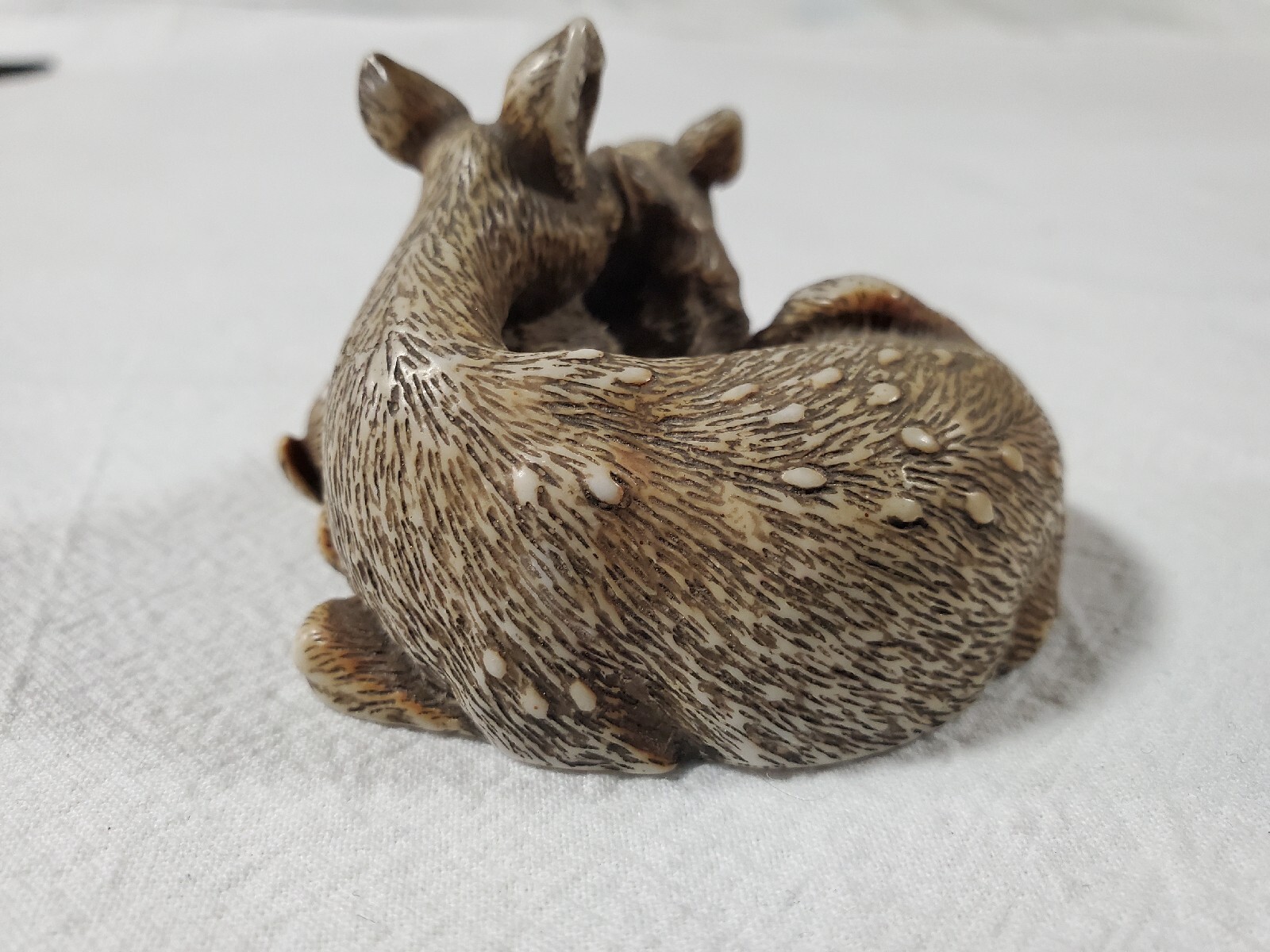 Vintage Doe & Fawn Cuddling Figurine Enesco