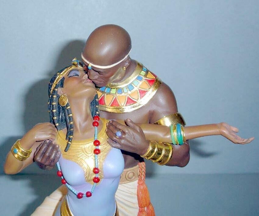Lenox Blackshear THE SENSUAL KISS Ebony Visions Figurine Artist Proof 31/50 New