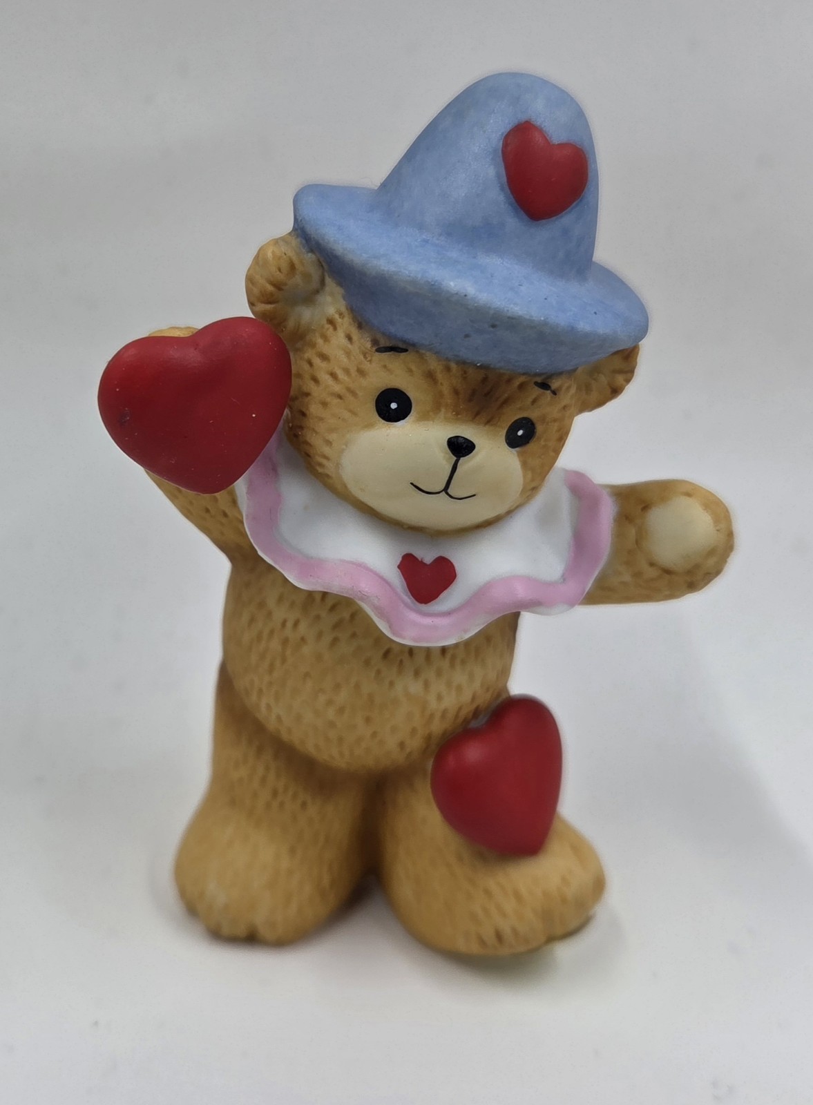 LF3 Lucy & Me Rigg Valentine’s Day Clown Bear w Heart in Right hand, Left knee
