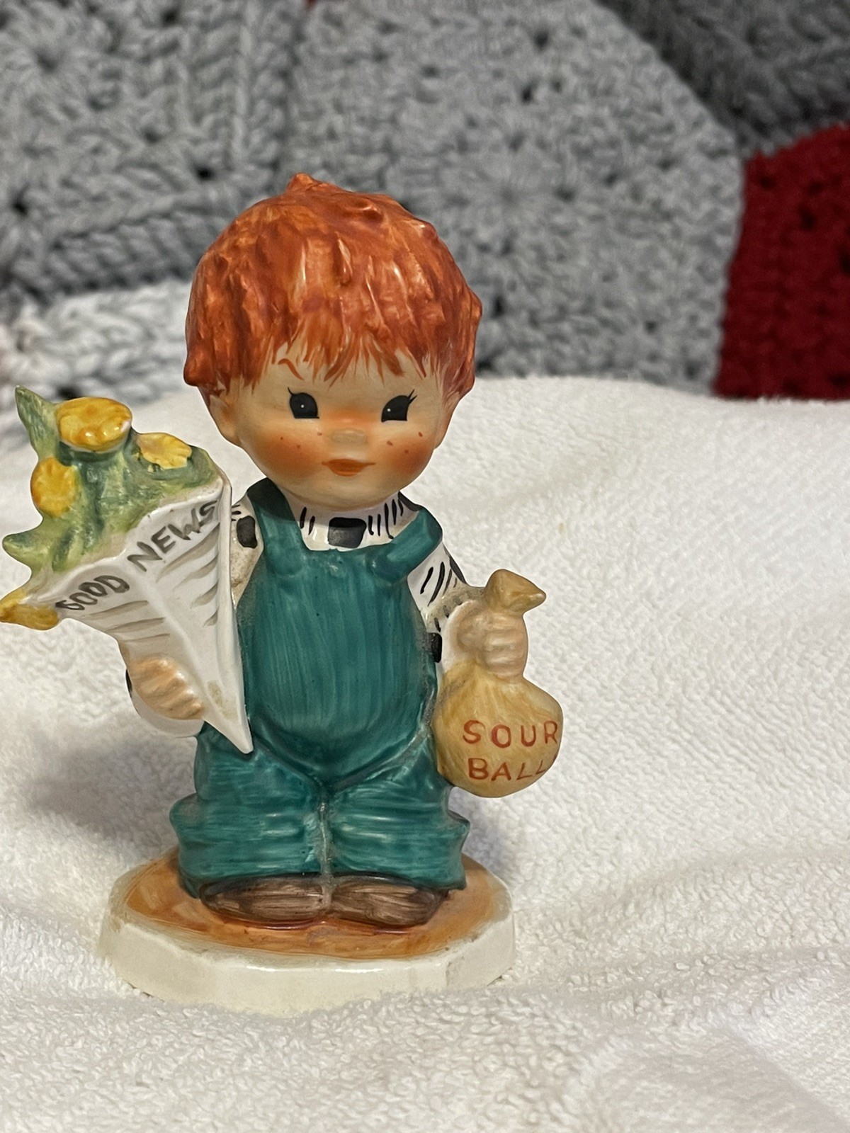 Goebel Redheads “Good News” figurine (BYJ 26)