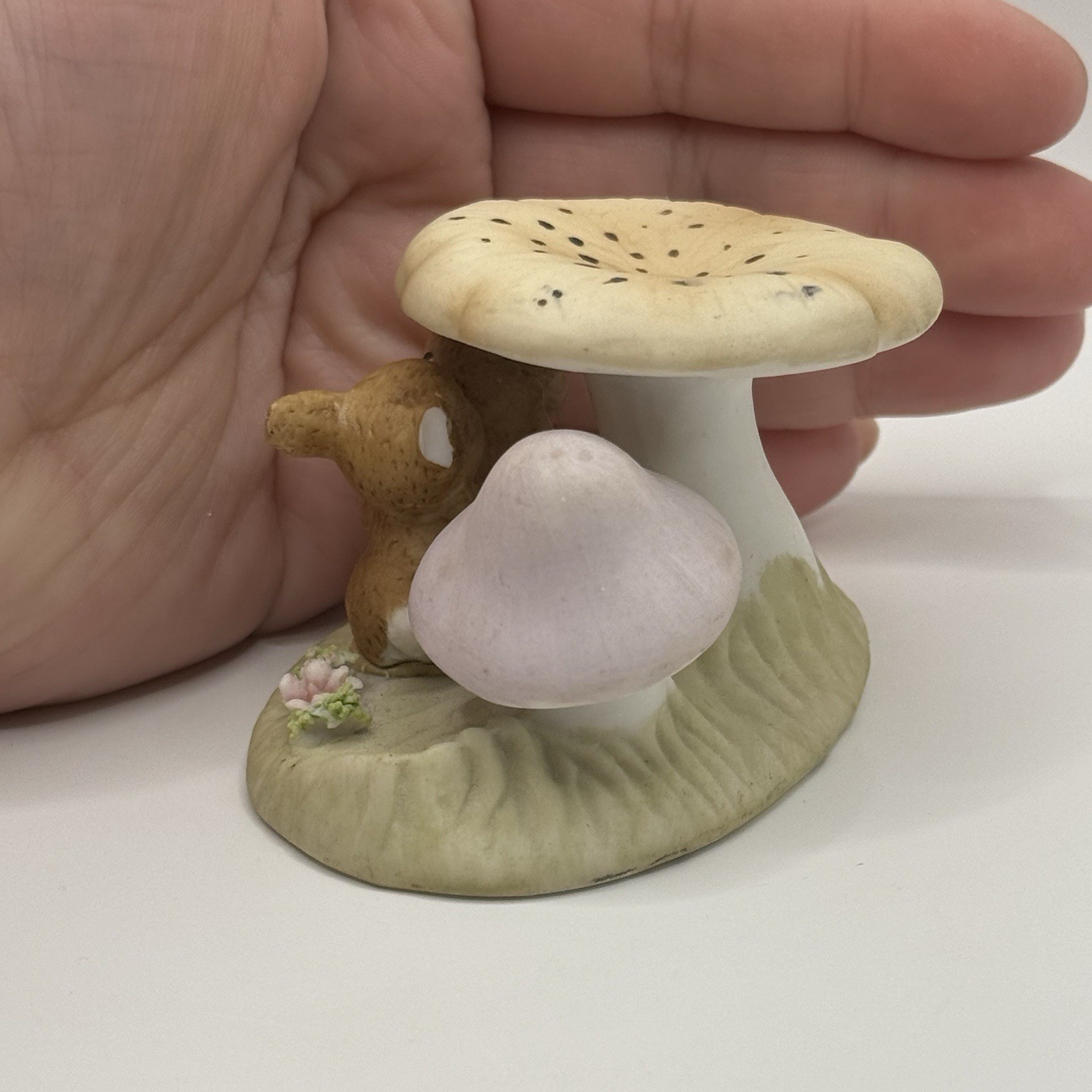 Vintage Woodland Critters Mushroom Figurine Trinket Bunny Mini Collectible ***