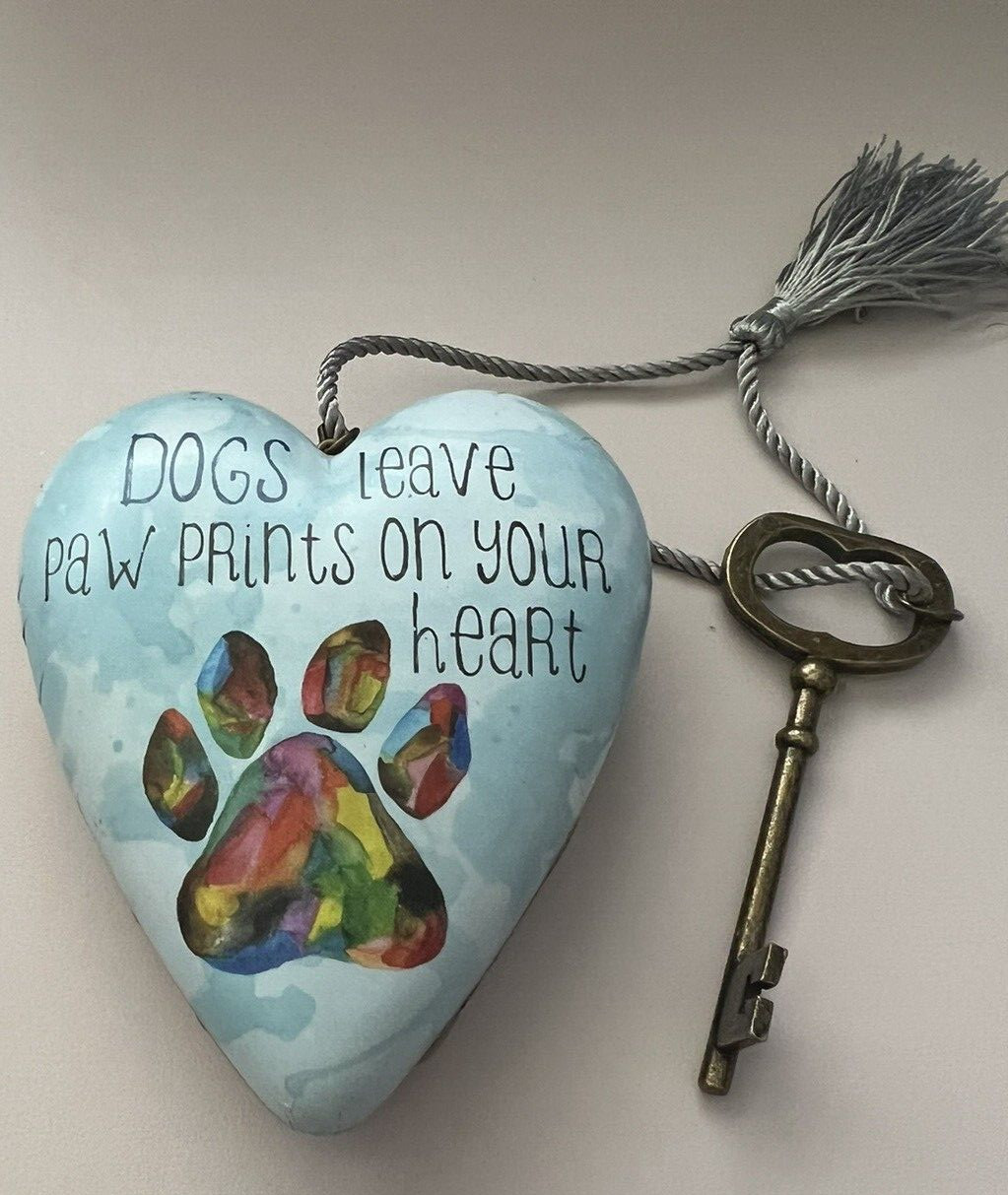 Demdaco Art Heart Figurine “Dogs Leave Paw Prints on Your Heart” Rainbow Bridge