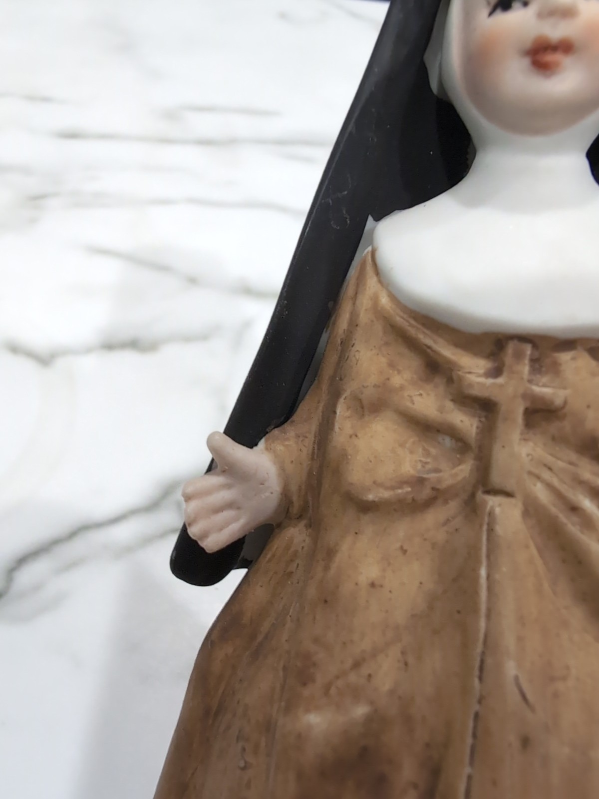 Vintage Figurine Lefton NUN Matte Brown Gold Cross Japan