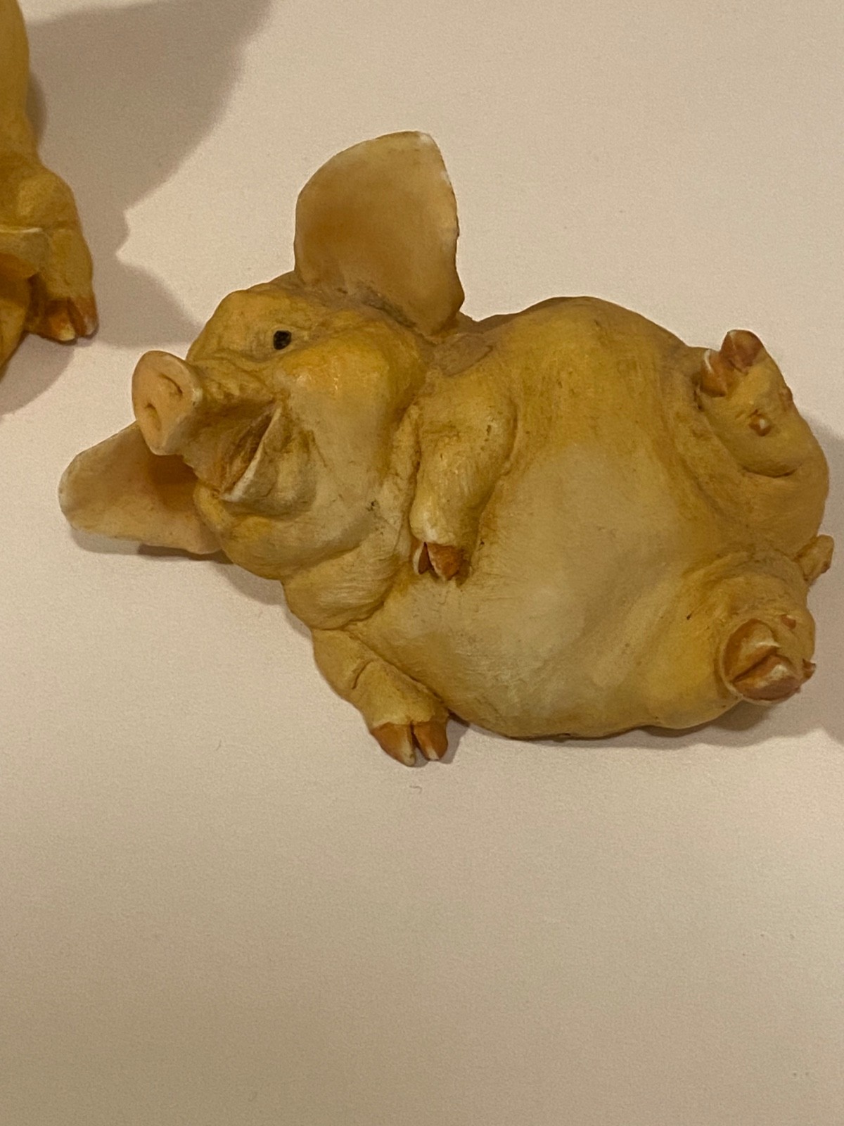 VINTAGE Resin Lazy Tumbling PIGS Piglets 1985 SET 3 Farmhouse Country Figurines