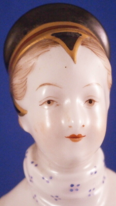 Augarten Wien Porcelain Lady Merchant Figure Figurine Porzellan Figur Vienna
