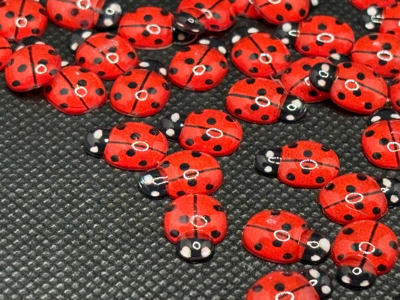 🐞50pcs Mini Glass Ladybug Sticker Garden Party Decor DIY Craft