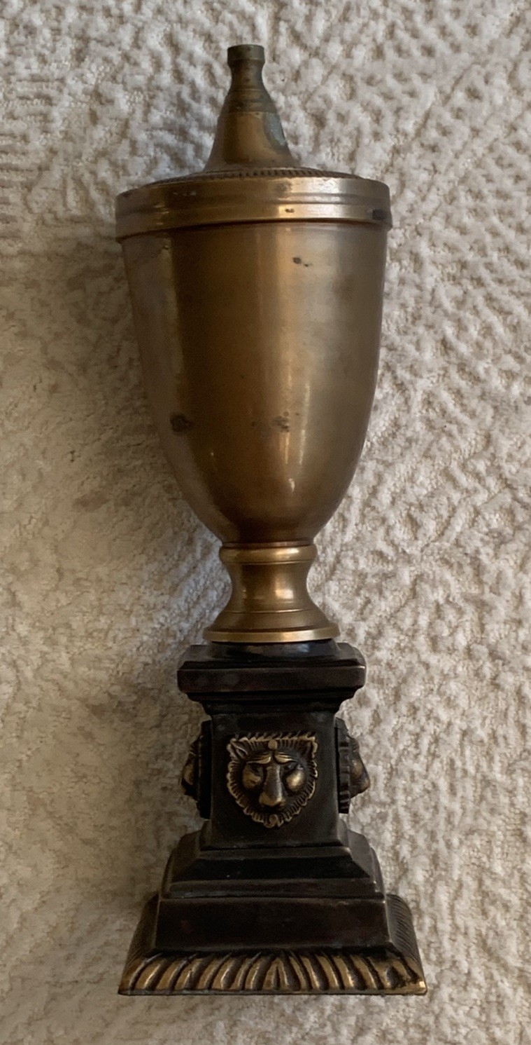 1980’s Vintage Bronze Metal 13.75” Tall Decor Mantel Neoclassical Lion Urn READ