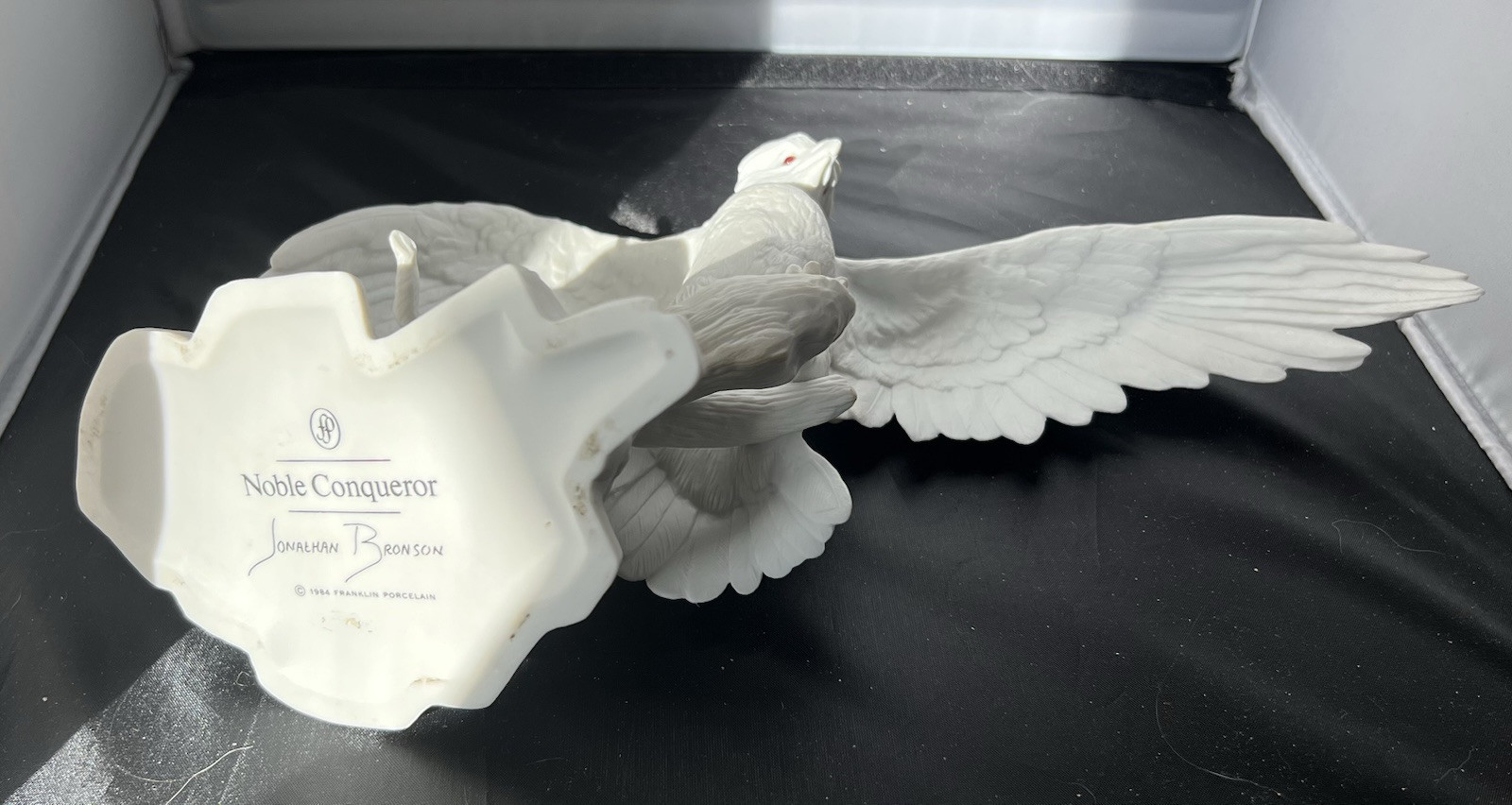 FRANKLIN MINT NOBEL CONQUEROR BIRD BY JONALHAN BRONSON 1984