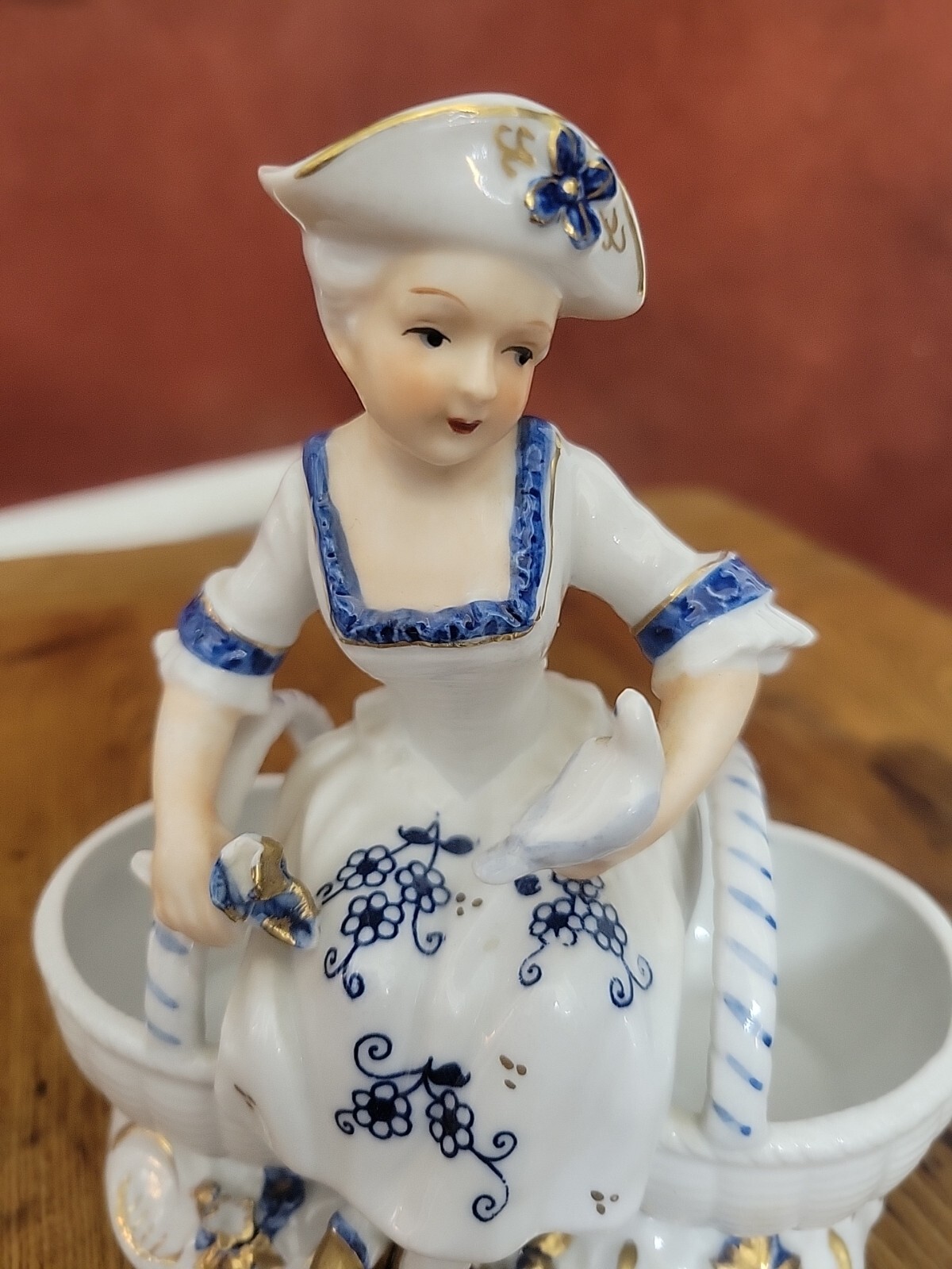 SEYMOUR MANN Viennawoods Fine China #27 Lady Figurine made in Japan