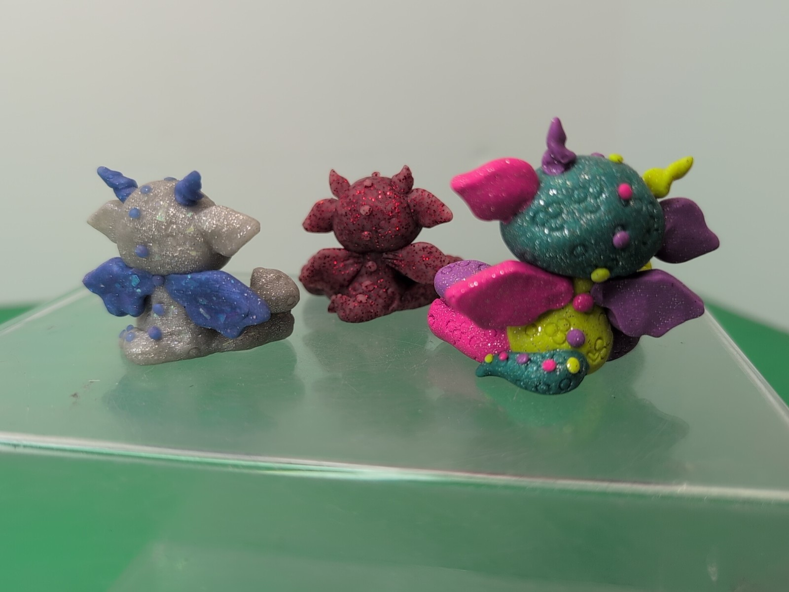 2″ Lot Of 3 Handmade Polymer Clay Figurines Dragons Glitter Cute Faces #DR8