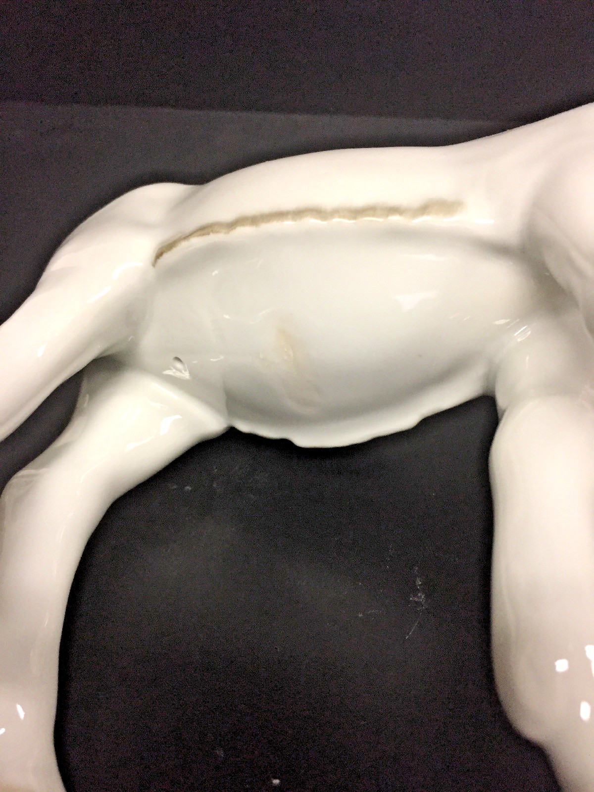 RARE HEREND ALBINO MULE, 9-3/8″ HIGH X 8.5″ WIDE