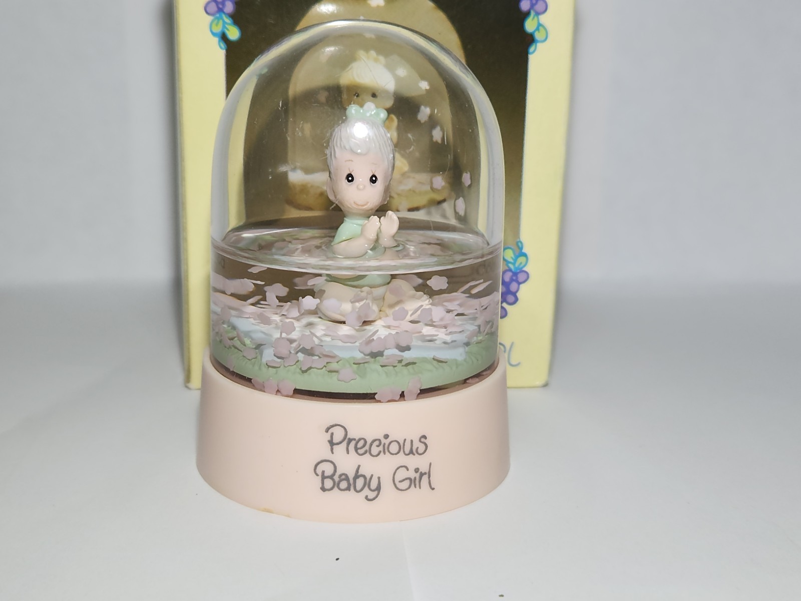Precious Moments Perfect Baby Girl Mini Water Dome Vintage 1985 550434