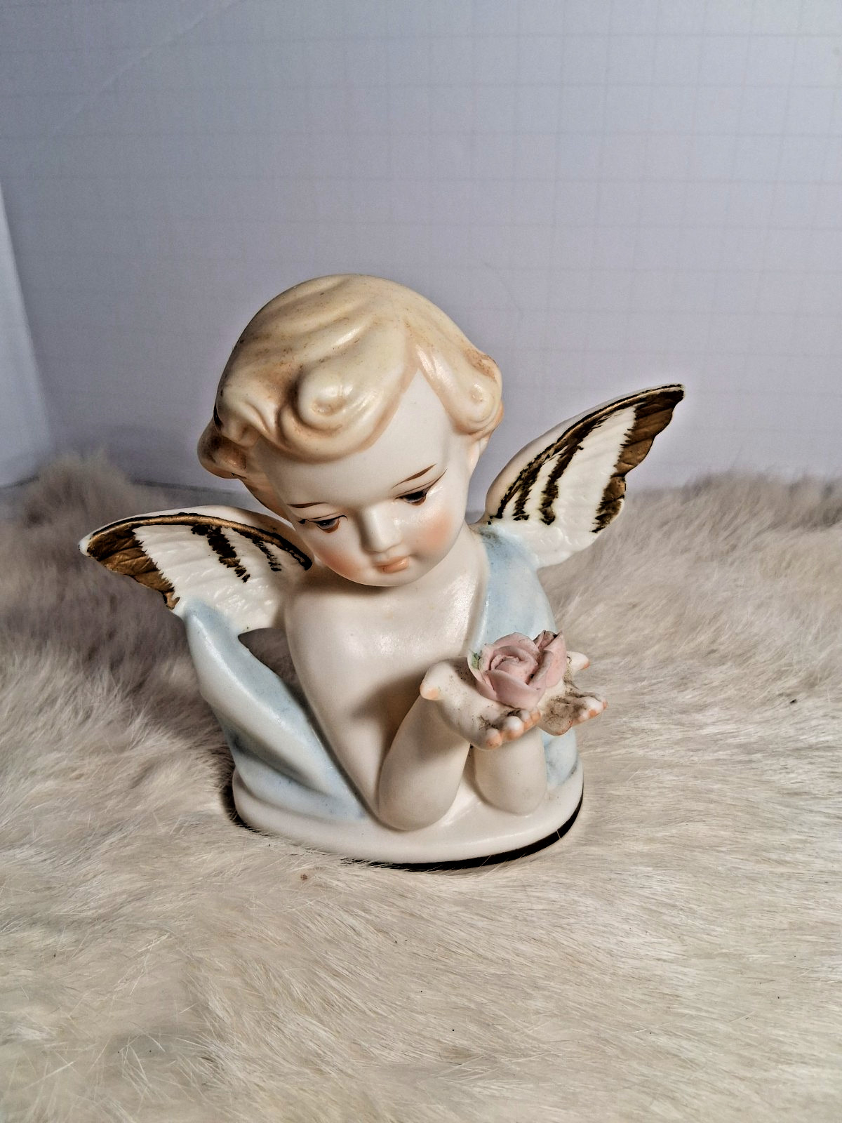 Vintage Arco Angel Cherub with Wings and Pink Rose in hand