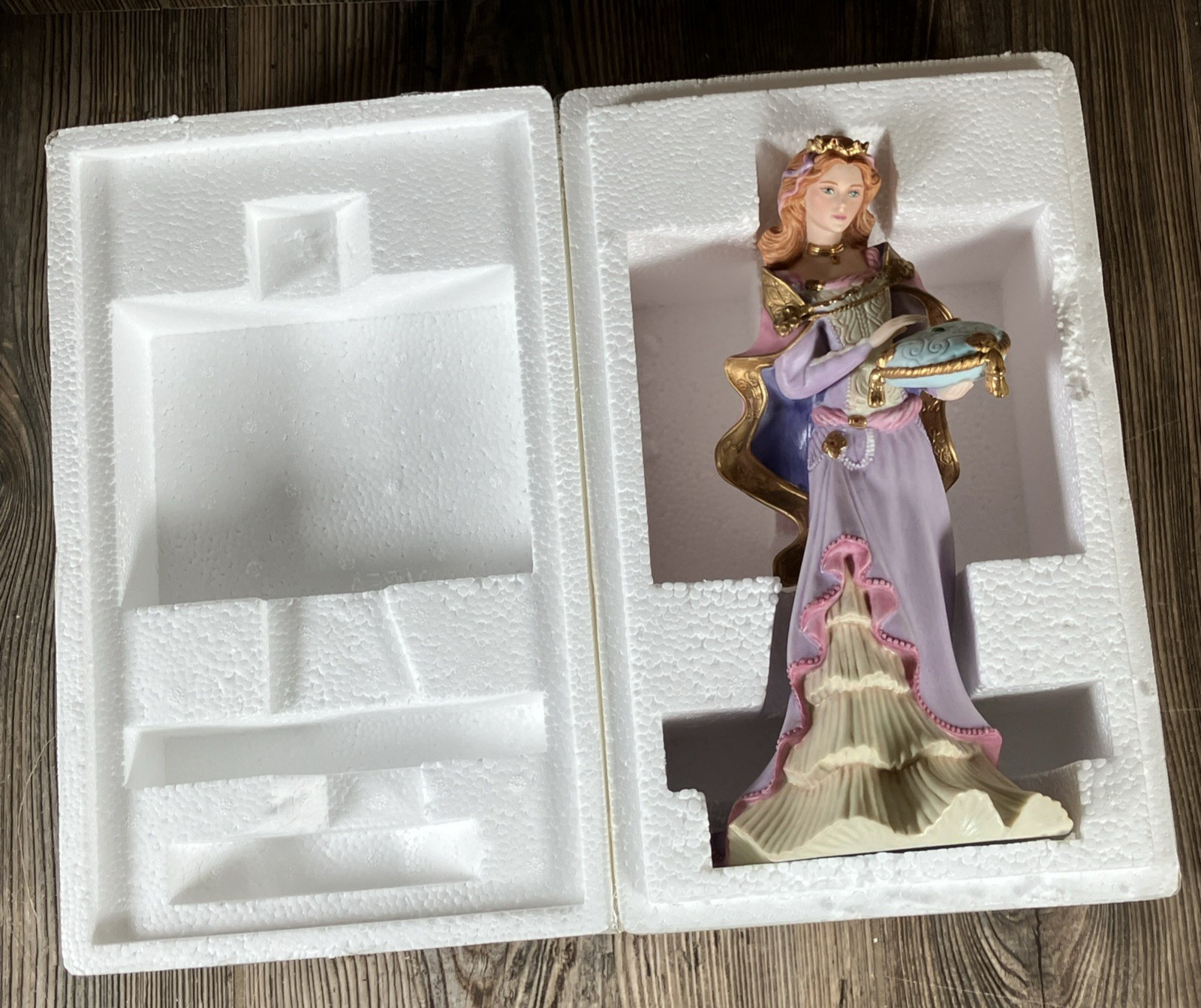 Lenox Princess and the Pea Figurine 1993 Legendary Princesses 5227/9500 COA, Box