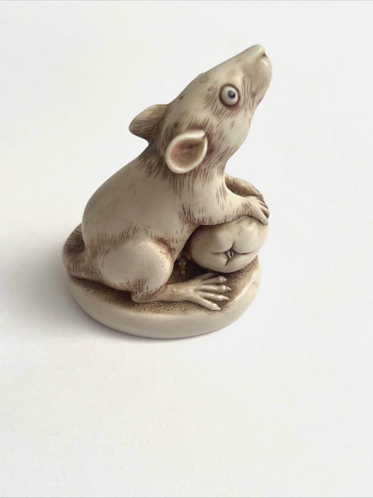 Vintage 2000 Harmony Kingdom Finky Mouse & Apple Figurine Made in England