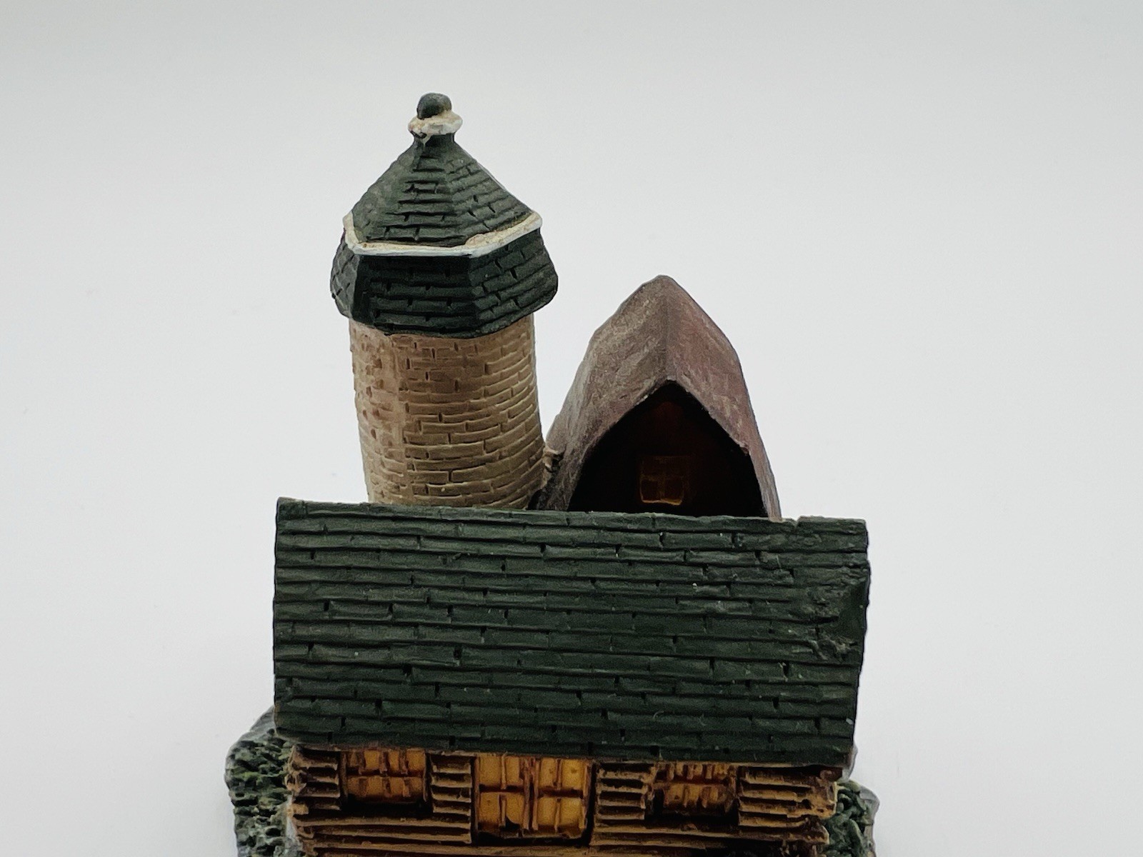 Unbranded Rustic Barn, Silo & Log Cabin Resin Figurine Country Farm Decor