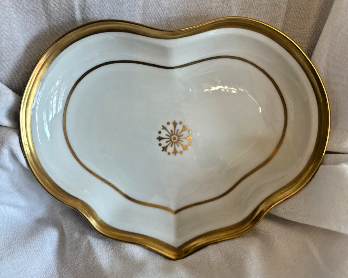 Vista Alegre Portugal Gold Heart Shaped Serving Trinket Dish 9.5″
