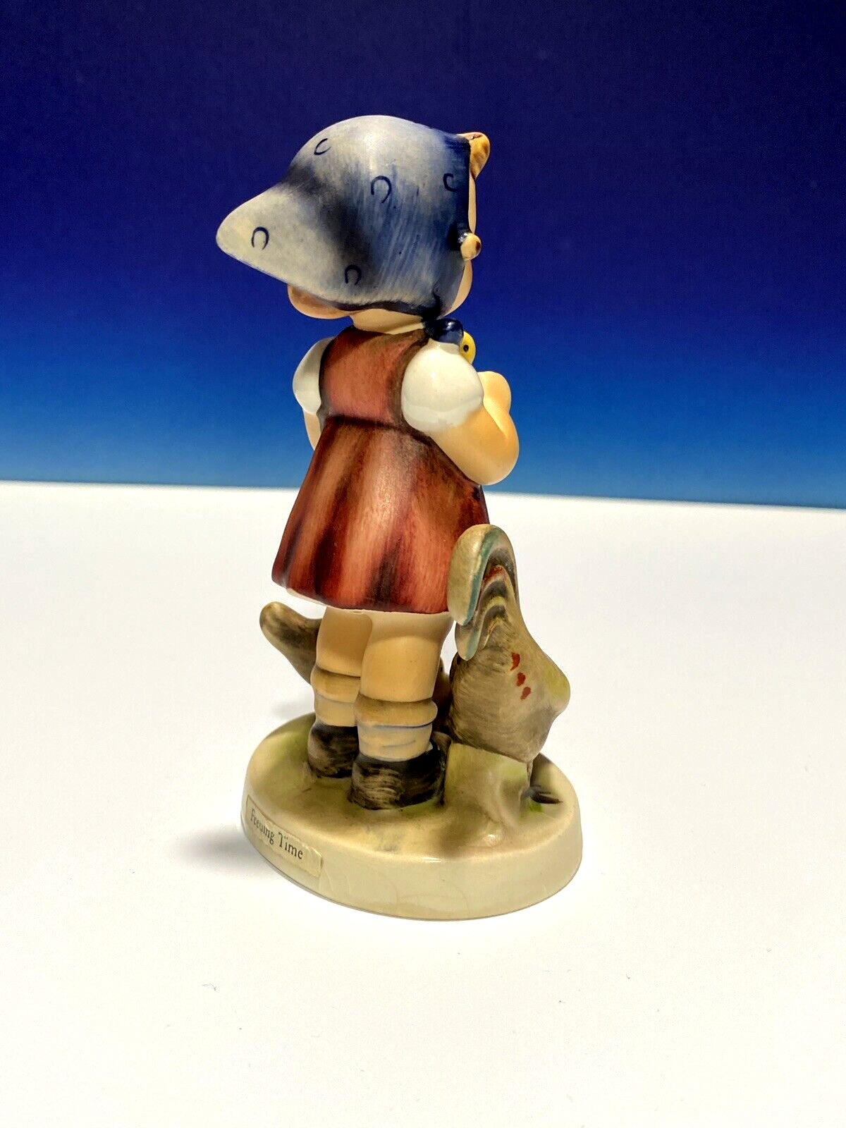 Hummel Goebel Figurines Feeding Time HUM #199/0