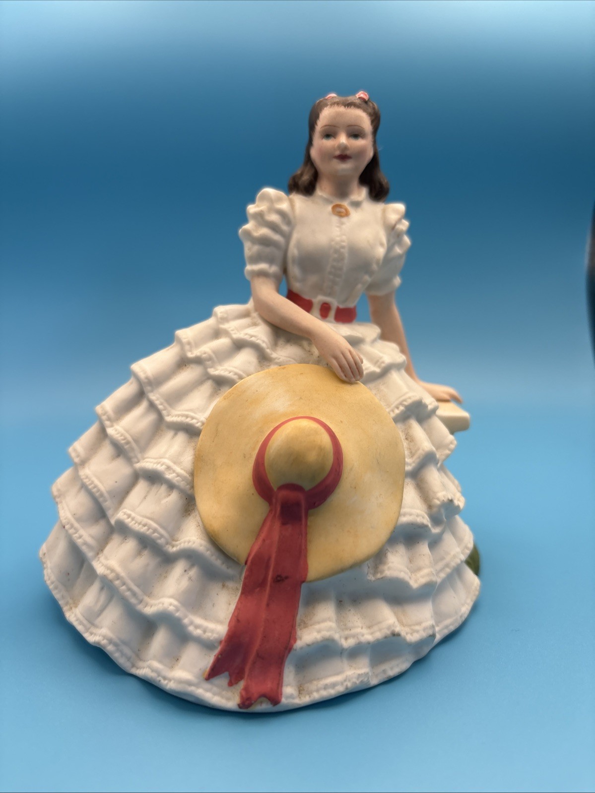 Scarlett O’Hara Gone With The Wind Images of Hollywood Vintage Figurine Avon