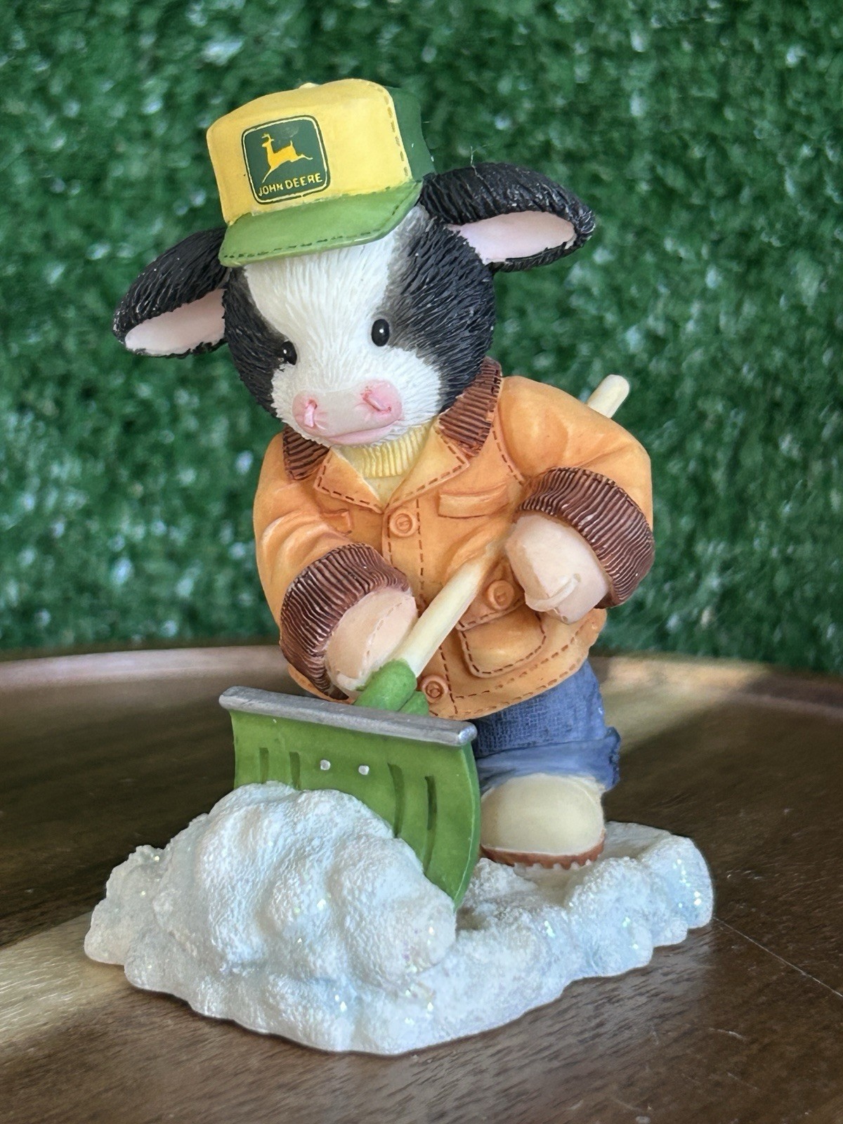 🐄 Enesco Mary’s Moo Moos 1999 John Deere Oh Too Much Snow Winter Christmas