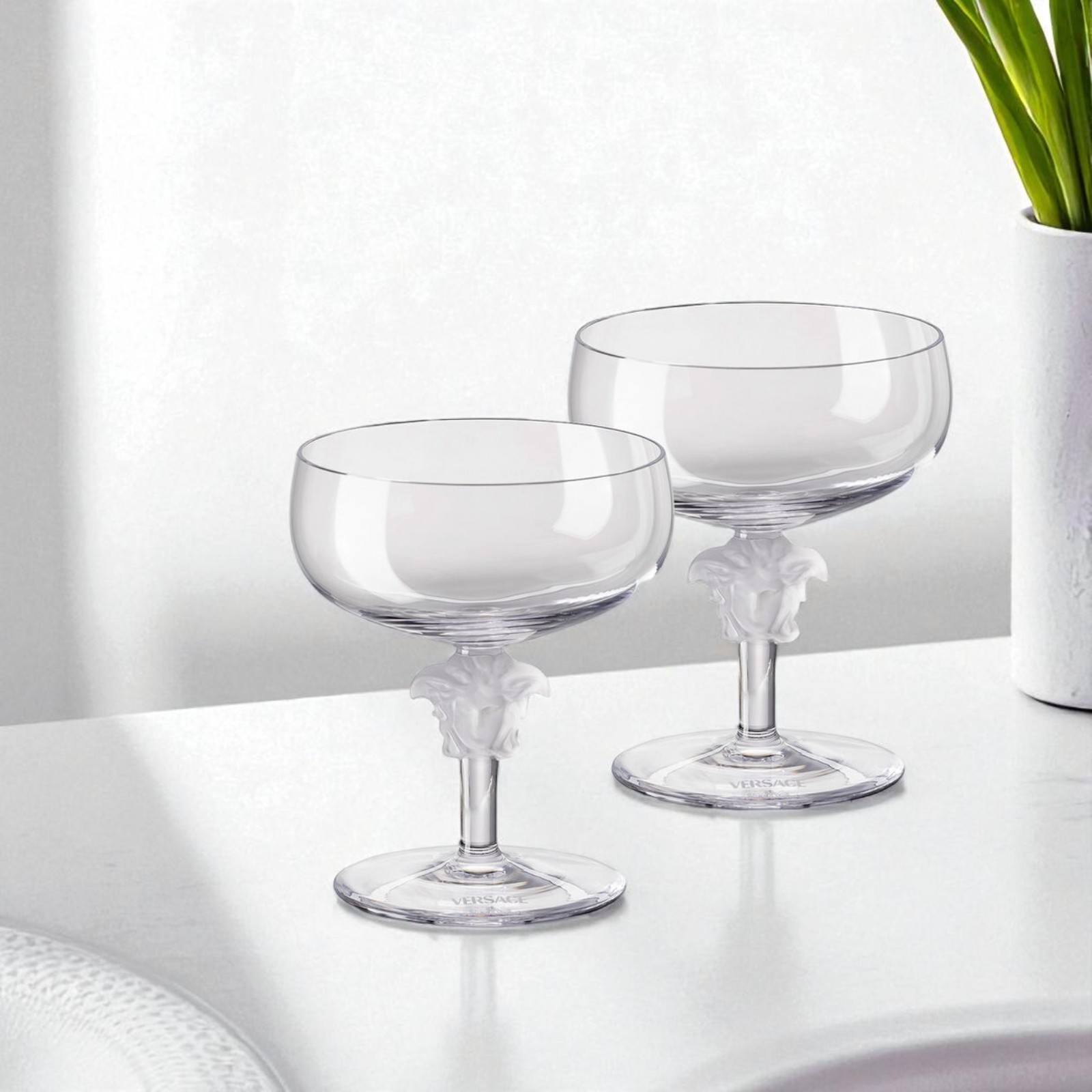 ​Versace Medusa Lumiere 2nd Edition Clear Champagne Goblet – Crystal