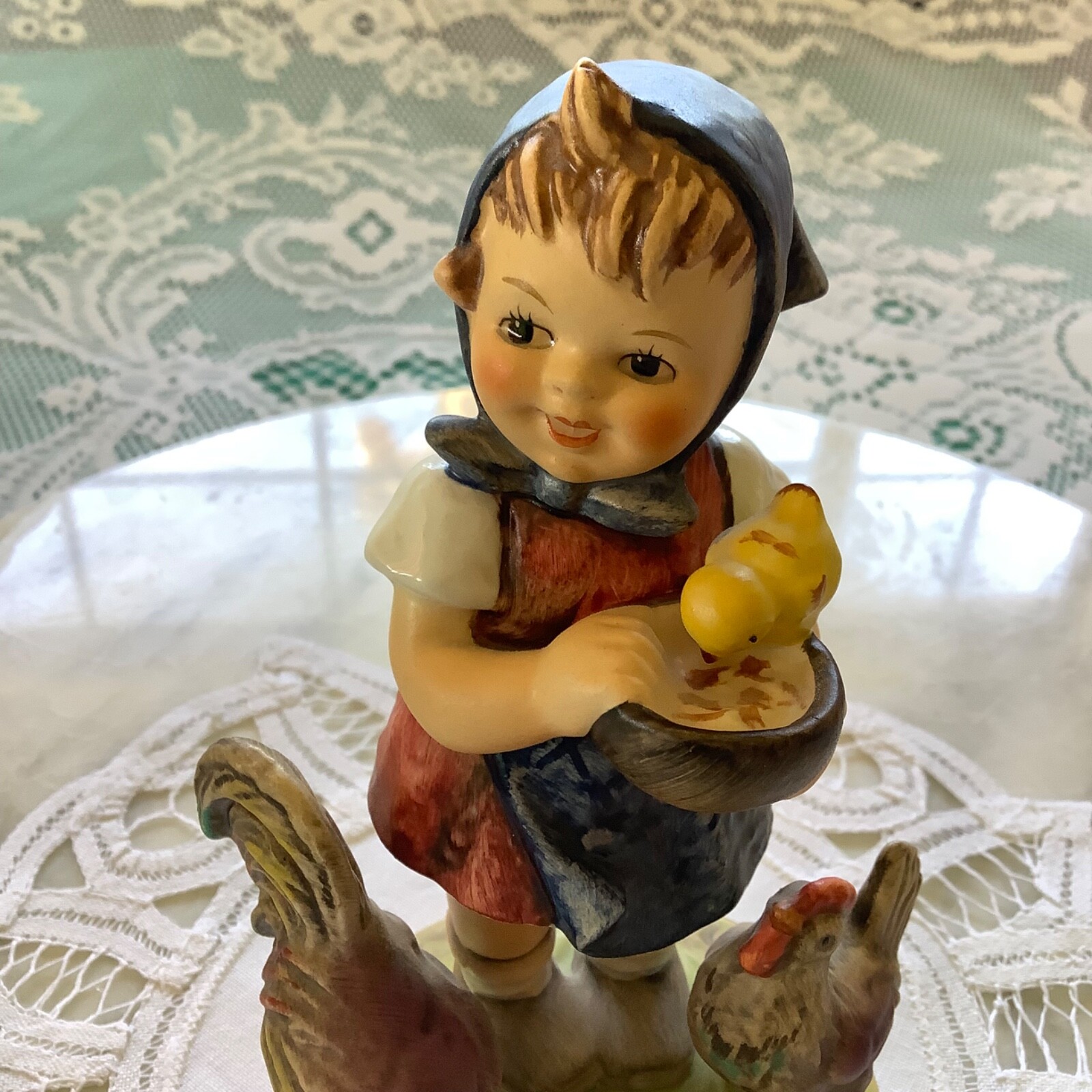 Vintage Hummel “Feeding Time” – # 199/1 – 5 1/2” – TMK 6 – Fast Shipping
