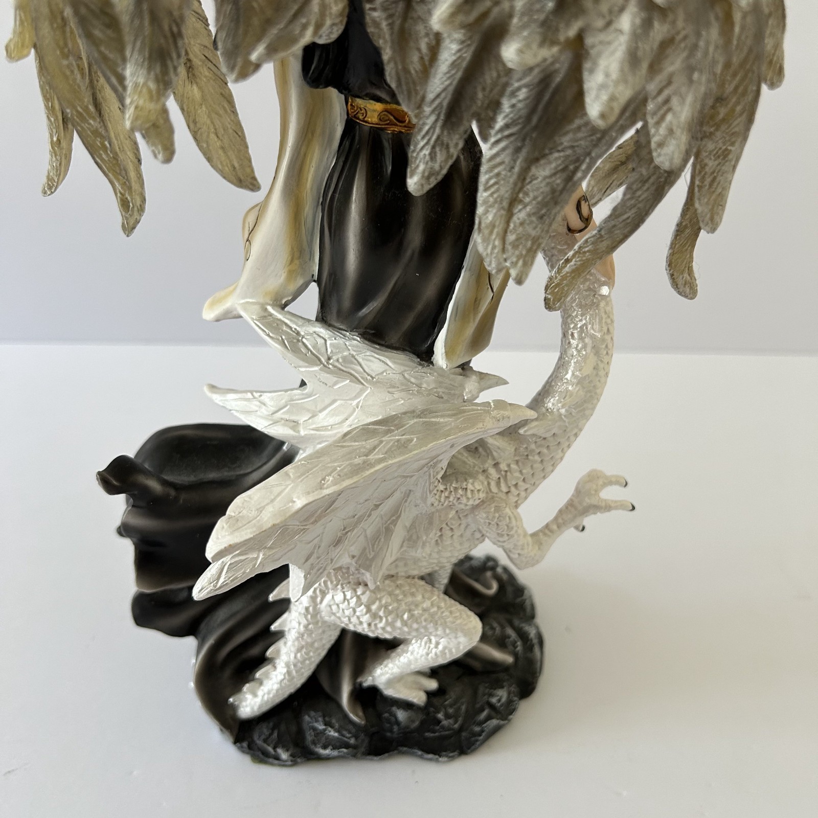 Gothic Dark Angle Queen Ravin Statue Figurine Petting The Dragon 11″