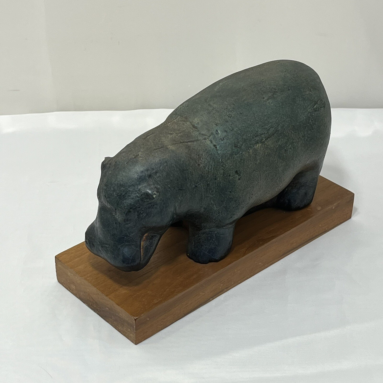 Vtg Alva Studios NY Standing Hippopotamus Sculpture Gipsformerie Berlin Hippo