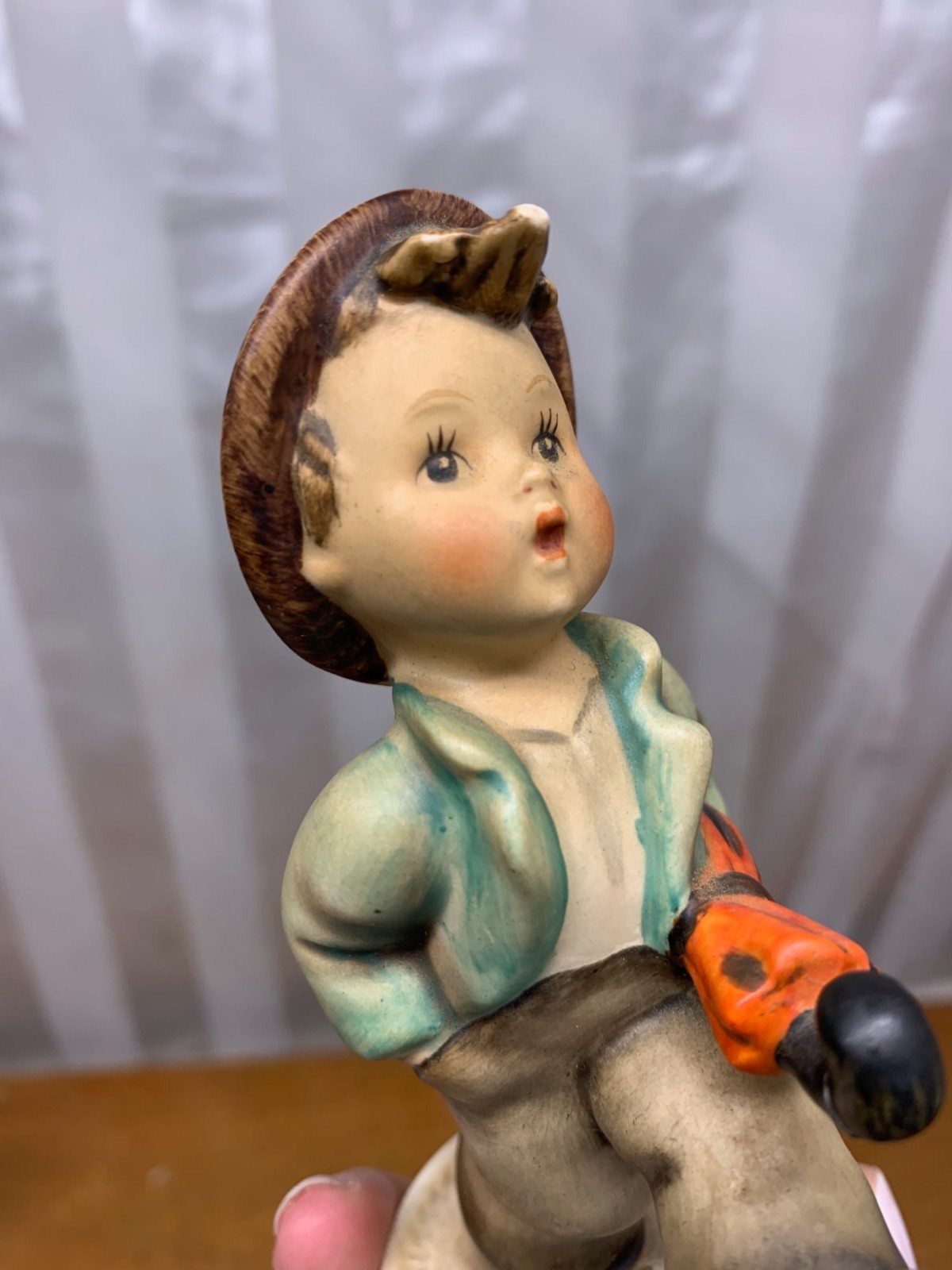 Vintage Goebel Hummel Hand Painted Figurine “Happy Traveler” TMK-2 1950-1959