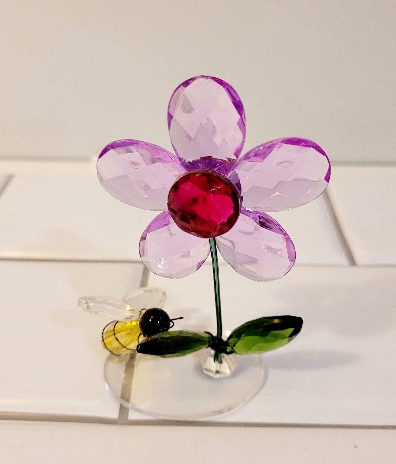 Ganz Crystal Expressions Acrylic Flower & Honey Bee Figurine 3 1/2″ x 3″