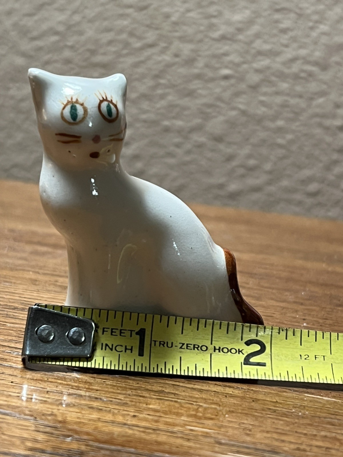 Porcelain Cat Figurine, Andrea By Sadek, Made In Thailand, 1950S