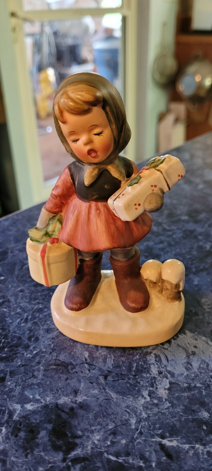 Napco Wear Figurine Girl With Presents