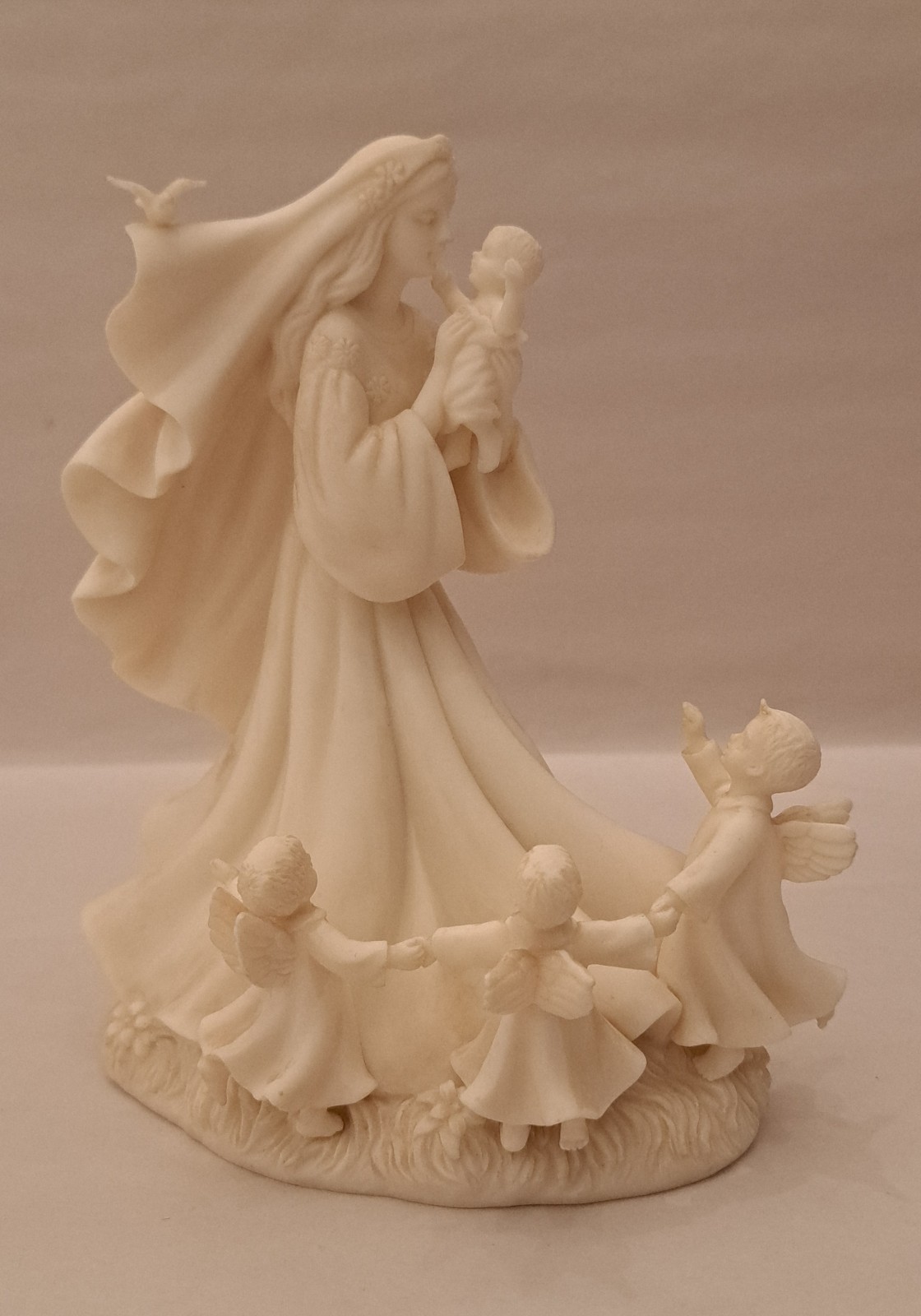 1998 Roman Millennium “Joyful Promise” Figurine 9D1027