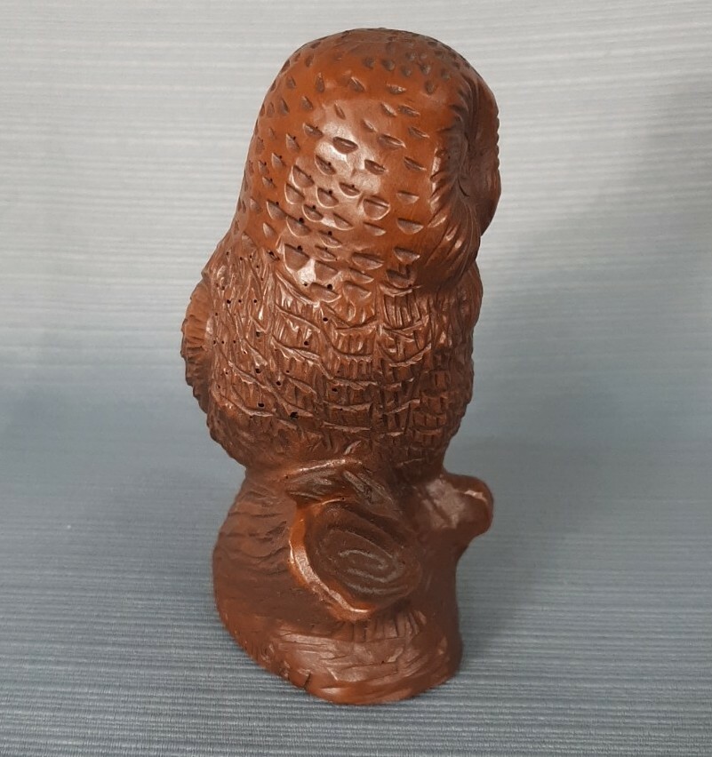 VTG 1987 Red Mill Owl Crushed Pecan Shell Carved Figurine 4 inches tall