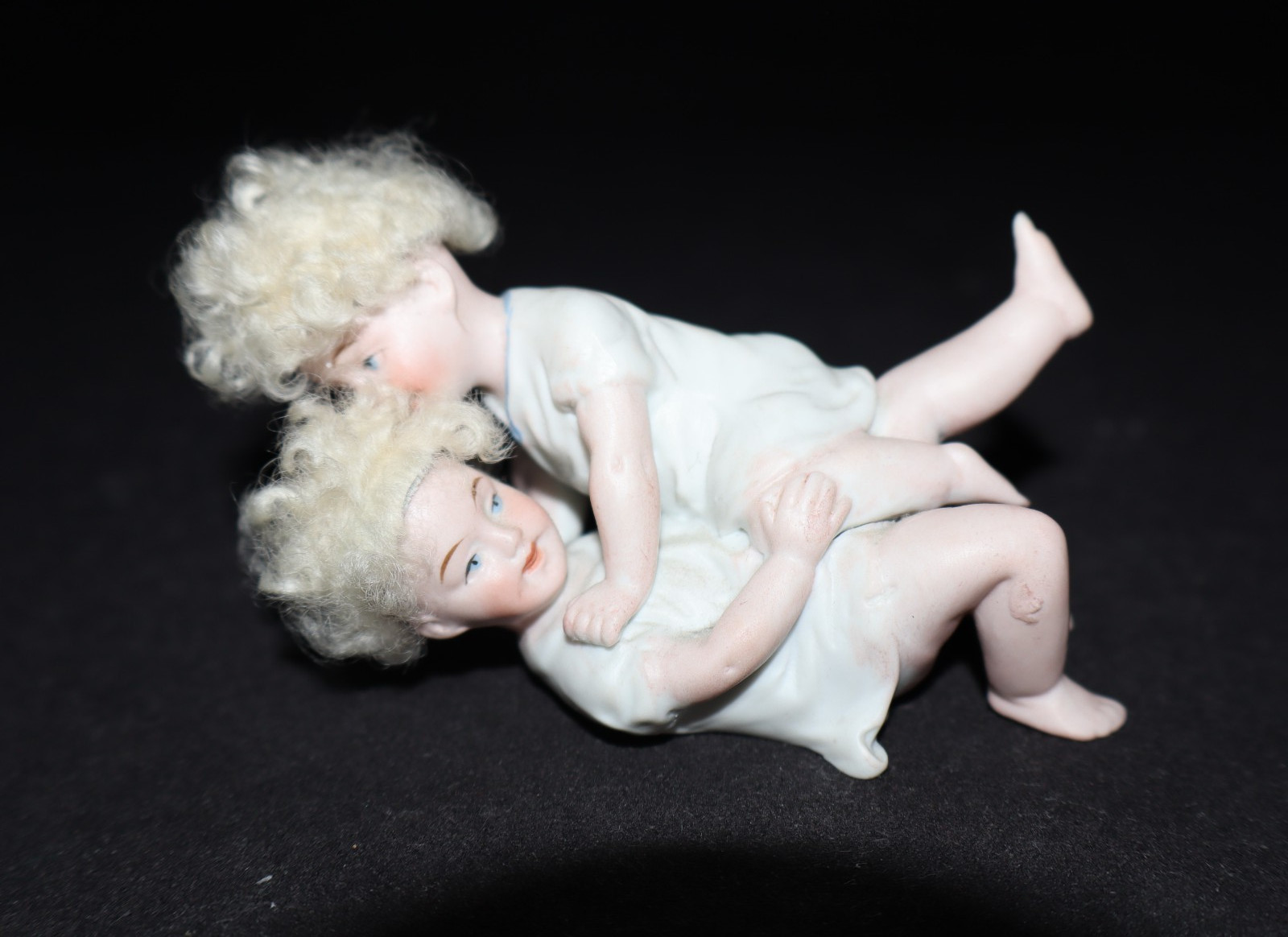 ANTIQUE GERMAN PLAYFUL HEUBACH PIANO BABY WITH CURLY HAIR WIGS
