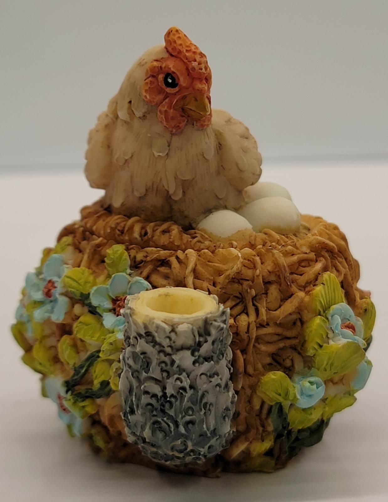 Miniature Polyresin Teapot Shaped Nest Hen with Eggs