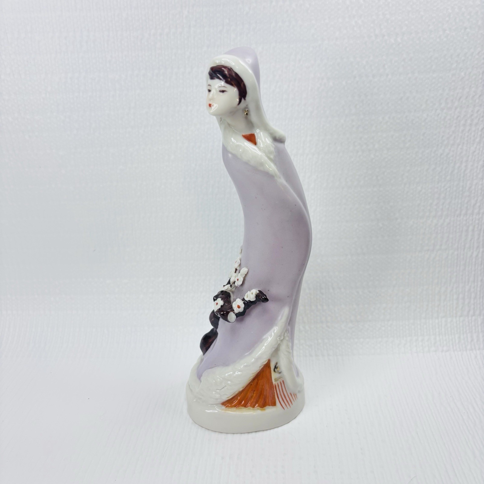 Vintage Ceramic Oriental Asian Woman Lady Figurine in Pink Dress 8.25″ Tall
