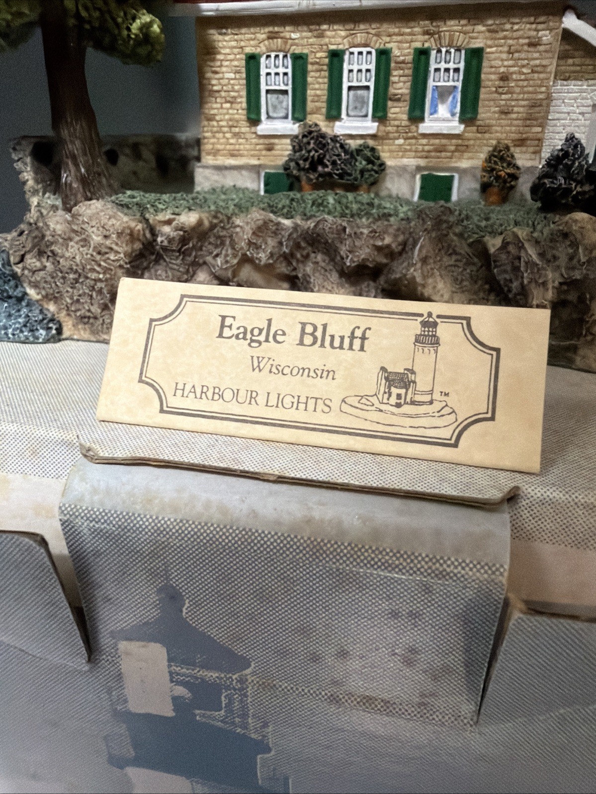 2000 Harbor Lights “Eagle Bluff” # 249 Lighthouse with COA & Box