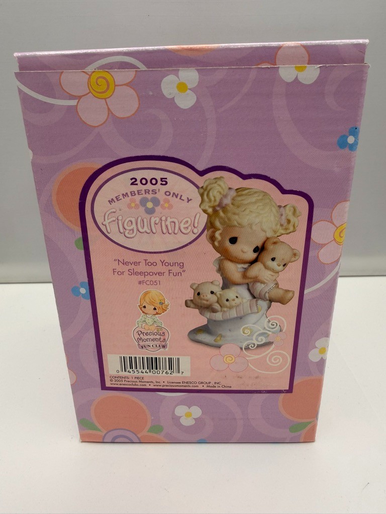 Precious Moments 2005 Members Only Figurine Never too young for sleepover fun (C
